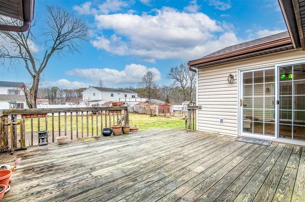 Backyard, Exterior, Wood Texture Flooring