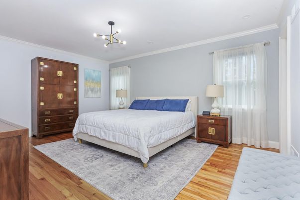 Bedroom, Interior, Pendant Lights, Recessed Lighting, Wood Texture Flooring