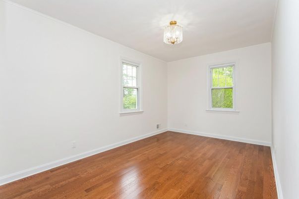 Chandelier, Empty room, Interior, Wood Texture Flooring