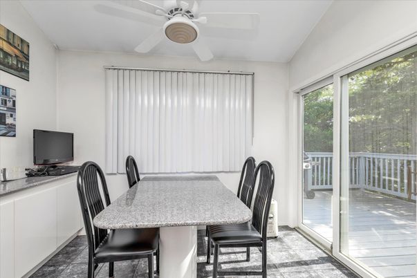 Dining room, Interior