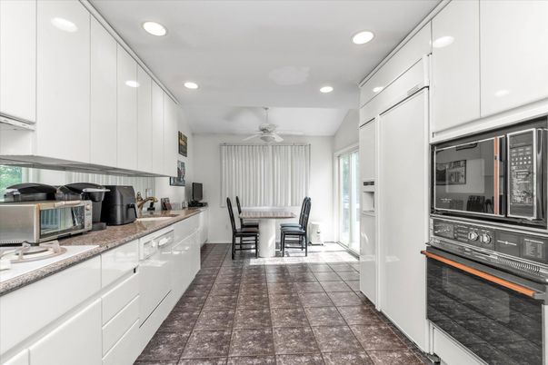 Dining room, Interior, Kitchen, Recessed Lighting