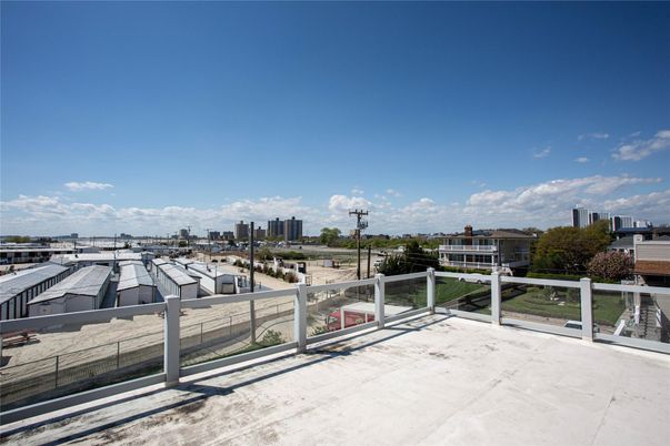 Exterior, Other, Skyline