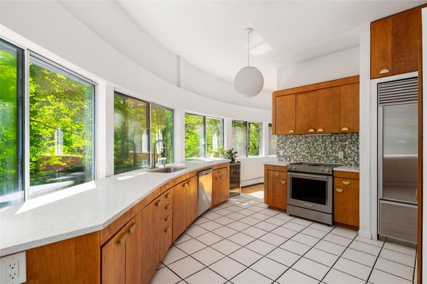 Interior, Kitchen, Pendant Lights, Stainless Steel Appliances