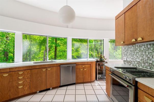 Interior, Kitchen, Pendant Lights, Stainless Steel Appliances