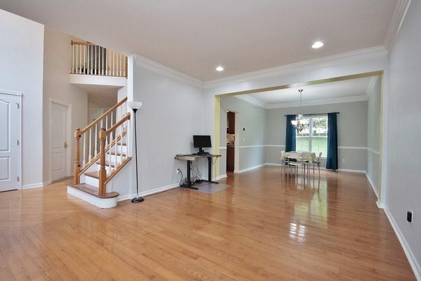 Chandelier, Dining room, Interior, Pendant Lights, Recessed Lighting, Wood Texture Flooring