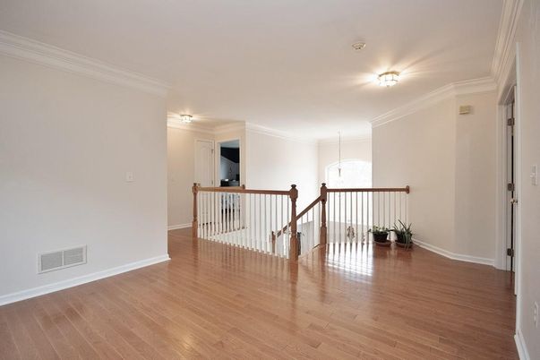 Interior, Pendant Lights, Wood Texture Flooring