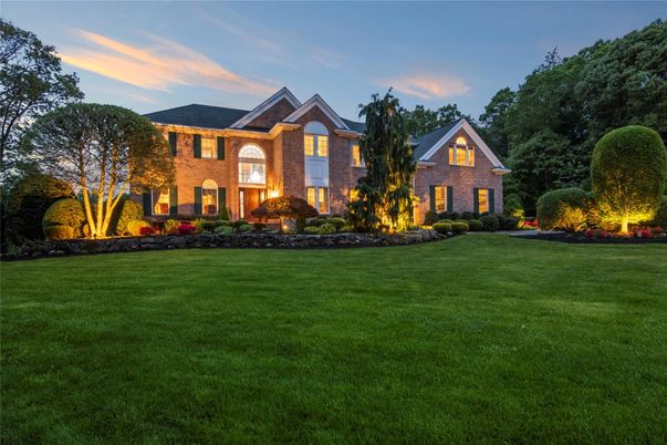 Exterior, Facade, Brick Facade, Brick Traditional