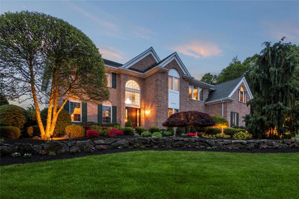 Backyard, Exterior, Facade, Brick Facade, Brick Traditional