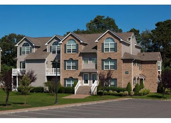 Exterior, Facade, Brick Facade, Brick Traditional