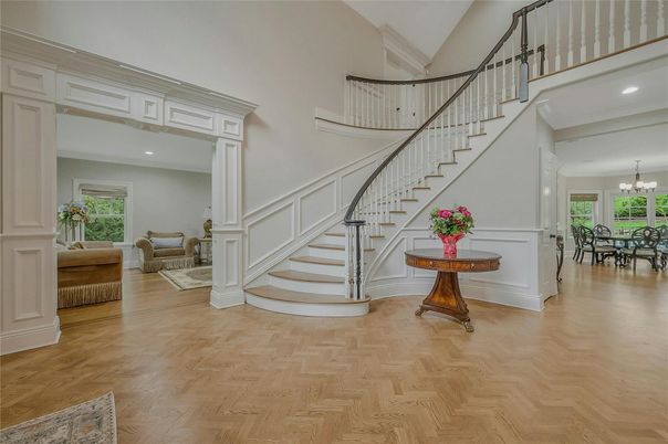 Chandelier, Dining room, Interior, Recessed Lighting, Wood Texture Flooring