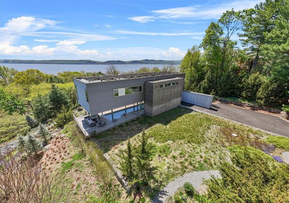 Exterior, Water