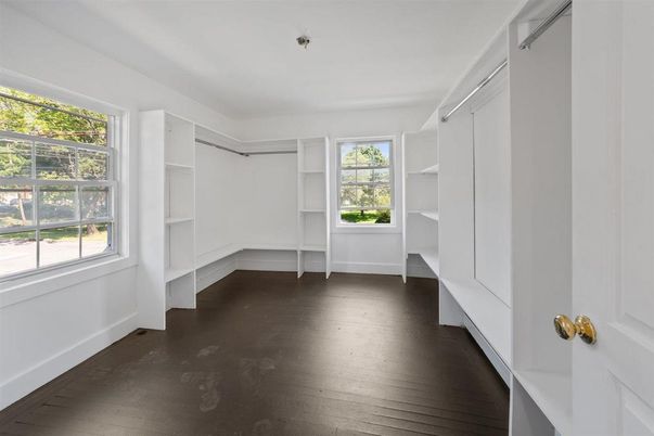 Interior, Walk-in Closets, Wood Texture Flooring