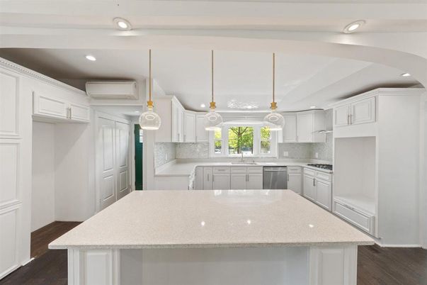 Interior, Kitchen, Pendant Lights, Recessed Lighting, Wood Texture Flooring