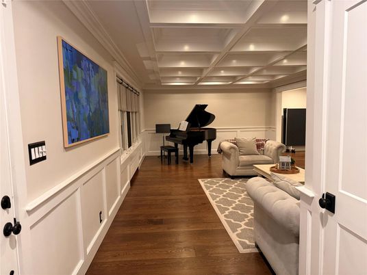 Interior, Living room, Piano, Recessed Lighting, Wood Texture Flooring