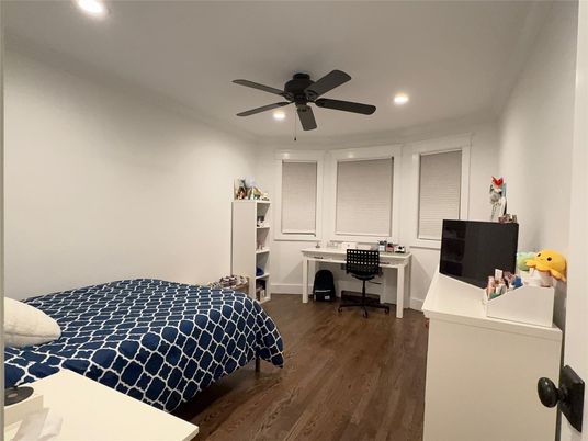 Bedroom, Home Office, Interior, Recessed Lighting, Wood Texture Flooring