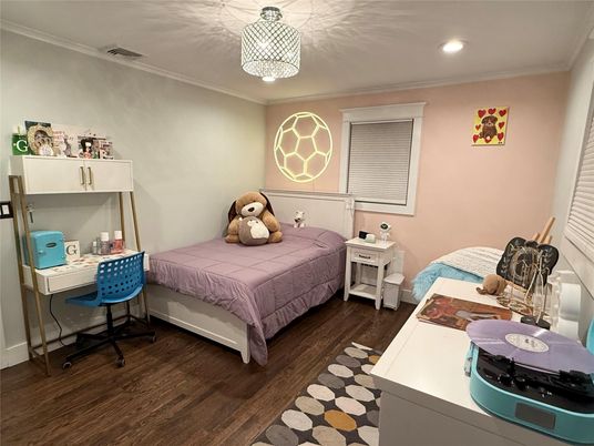 Bedroom, Interior, Recessed Lighting, Wood Texture Flooring