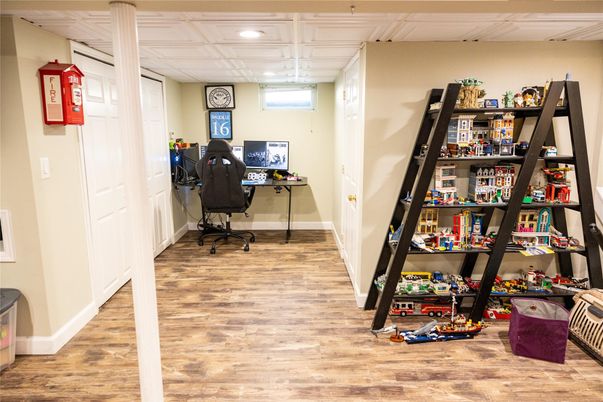 Home Office, Interior, Recessed Lighting, Wood Texture Flooring