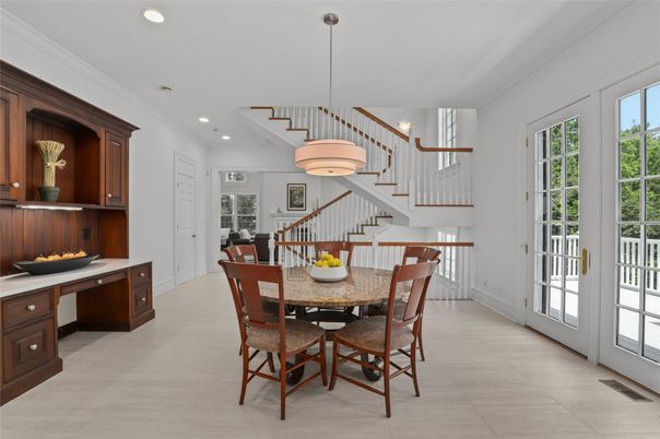 Dining room, Interior, Pendant Lights, Recessed Lighting