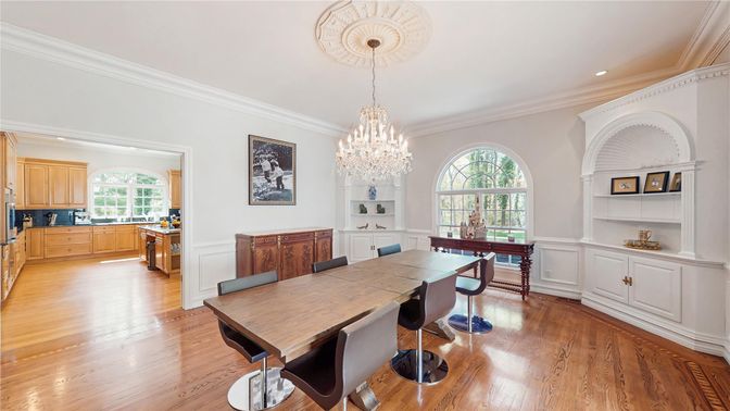 Chandelier, Dining room, Interior, Recessed Lighting, Wood Texture Flooring