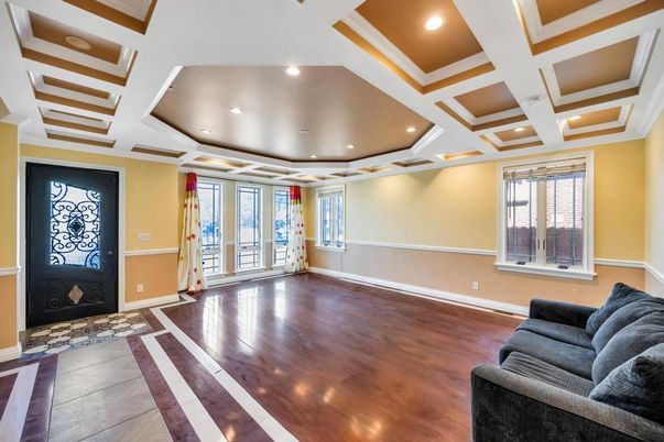 Interior, Recessed Lighting, Wood Texture Flooring