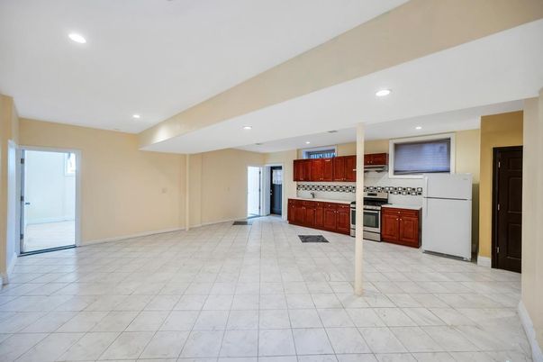 Interior, Kitchen, Marble, Recessed Lighting, Stainless Steel Appliances