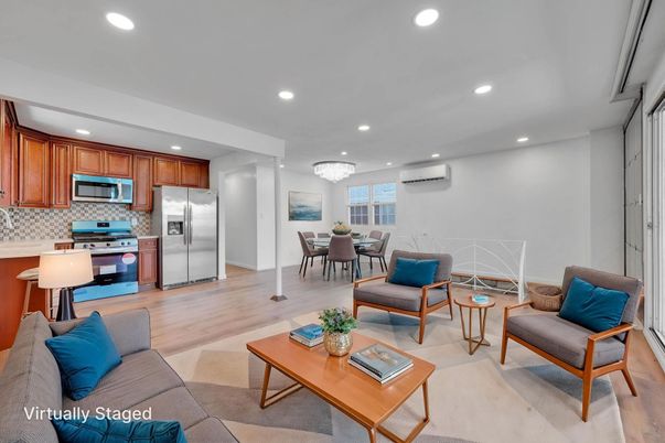 Chandelier, Dining room, Interior, Kitchen, Living room, Recessed Lighting, Stainless Steel Appliances, Wood Texture Flooring