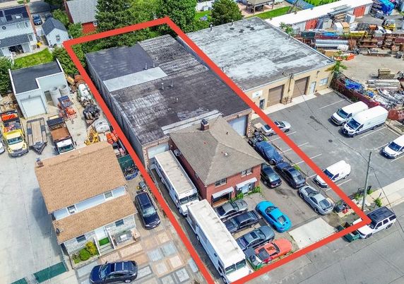 Exterior, Drone