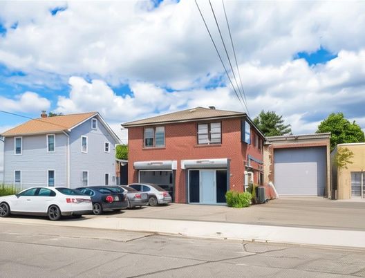 Attached, Exterior, Facade, Brick Facade, Rowhouse