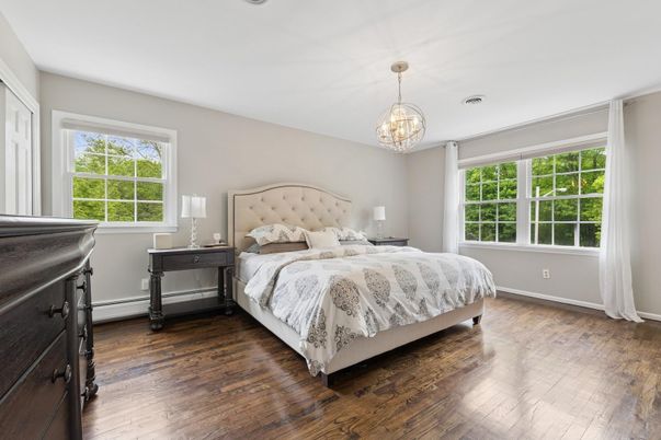 Bedroom, Interior, Pendant Lights, Wood Texture Flooring
