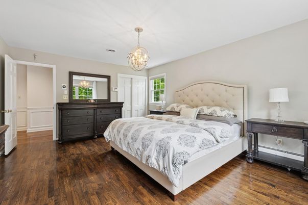 Bedroom, Interior, Pendant Lights, Wood Texture Flooring