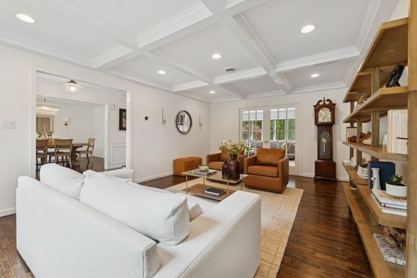 Chandelier, Dining room, Interior, Living room, Recessed Lighting, Wood Texture Flooring