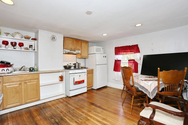 Dining room, Interior, Kitchen, Recessed Lighting, Wood Texture Flooring