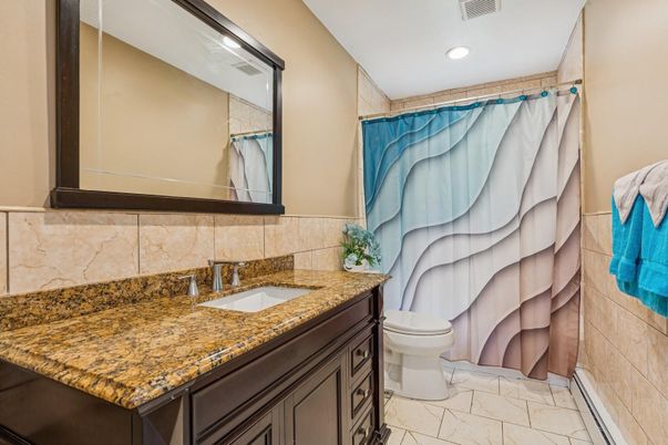 Bathroom, Interior, Marble, Recessed Lighting