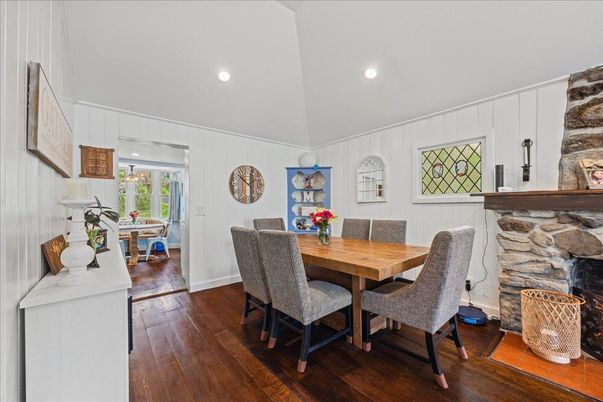 Dining room, Fireplace, Interior, Recessed Lighting, Wood Texture Flooring