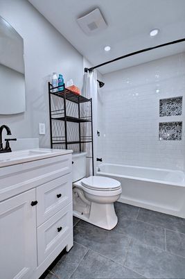Bathroom, Interior, Recessed Lighting