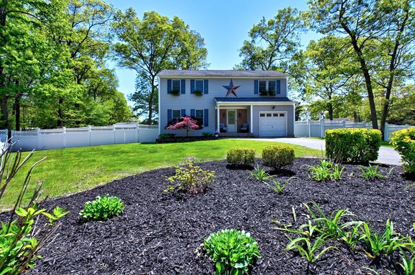 Attached, Backyard, Exterior, Facade, Raised Ranch