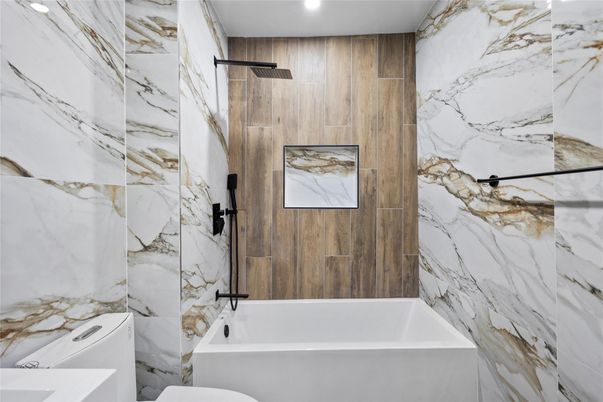 Bathroom, Interior, Marble Walls, Recessed Lighting