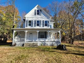 Exterior, Facade, Queen Anne Victorian