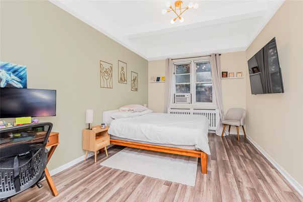 Bedroom, Interior, Pendant Lights, Wood Texture Flooring