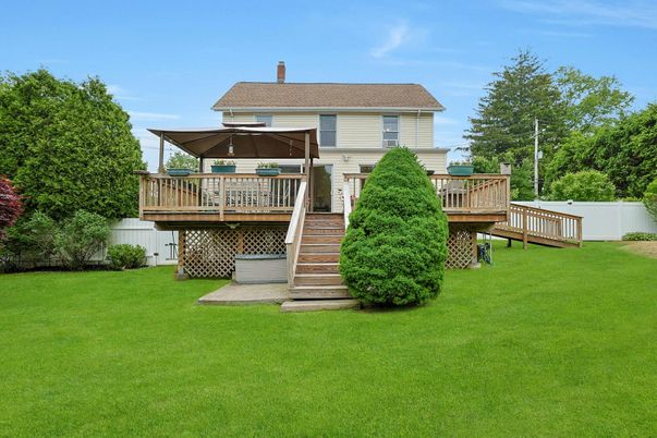Backyard, Exterior, Hot Tub