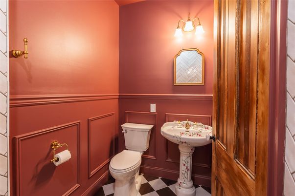 Bathroom, Interior