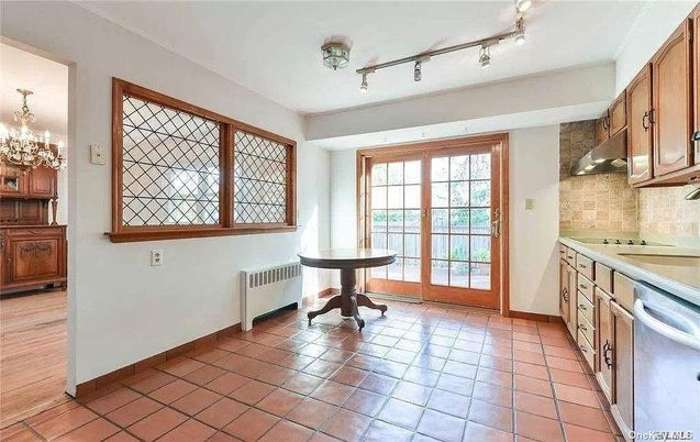 Chandelier, Interior, Kitchen
