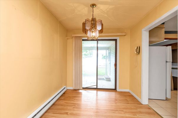 Chandelier, Empty room, Interior, Wood Texture Flooring