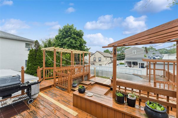 Exterior, Wood Texture Flooring