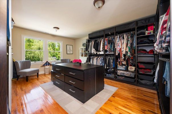 Interior, Walk-in Closets, Wood Texture Flooring