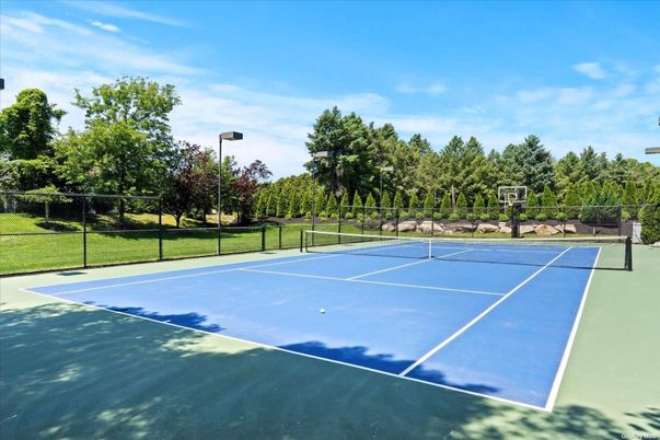 Exterior, Tennis Courts