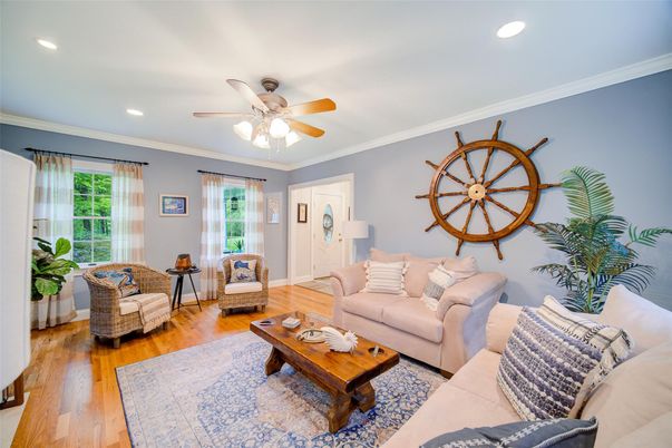 Interior, Living room, Recessed Lighting, Wood Texture Flooring