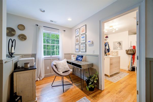 Home Office, Interior, Recessed Lighting, Wood Texture Flooring