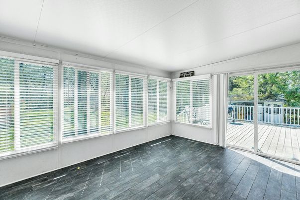 Empty room, Interior, Sun Room, Wood Texture Flooring