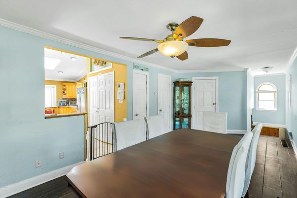 Dining room, Interior, Kitchen, Recessed Lighting, Wood Texture Flooring